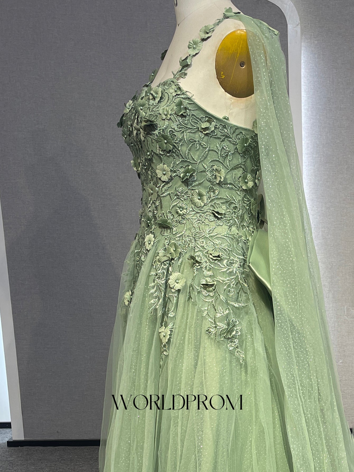 3D Flowers Big Bow Back Lace A-Line Backless Long Prom Dress With Shawl - Mint Green