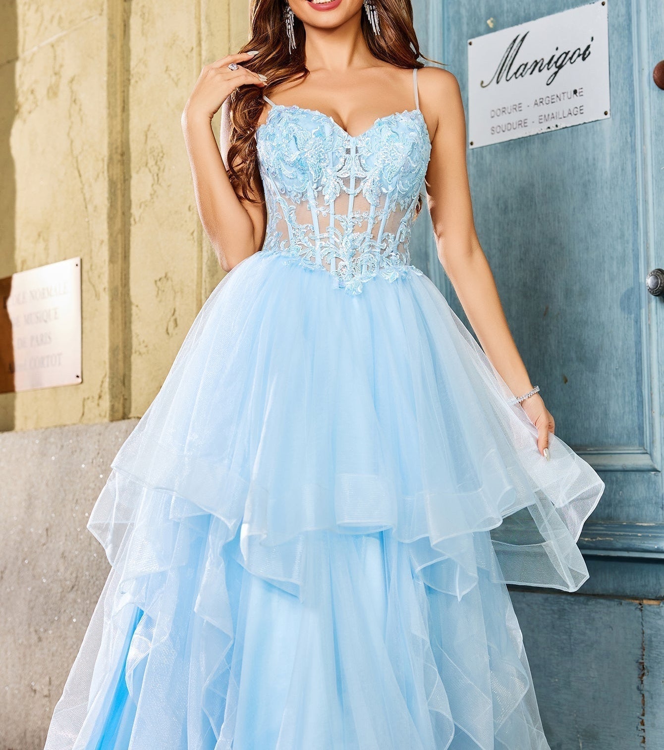 Lace Embroidery Illusion Ball Gown Prom Dress - Red