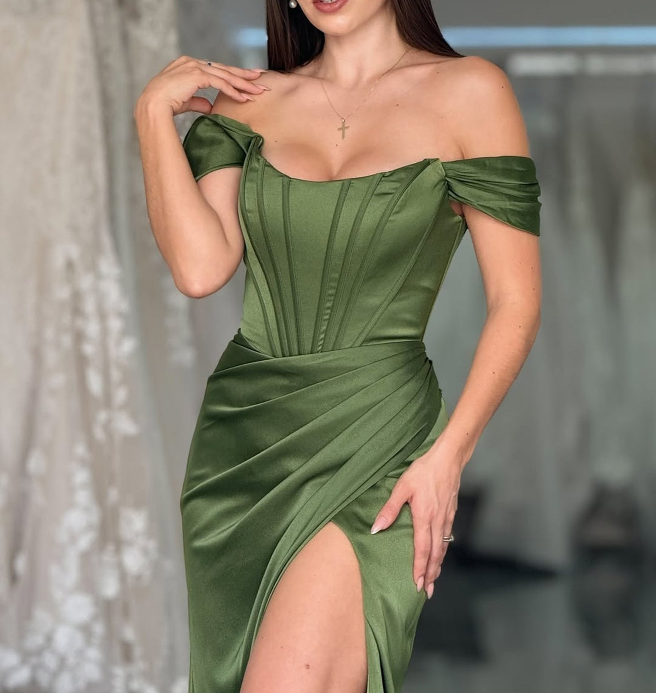Lace Up Bodice Ruched Mermaid Prom Dress With Detachable Sleeves - Green