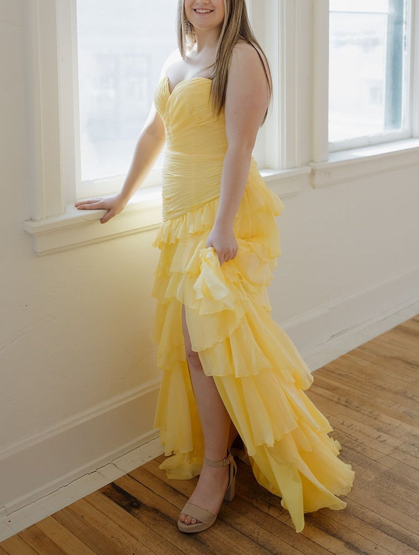 Layered Pleates Sheath Prom Dress With Slit - Yellow