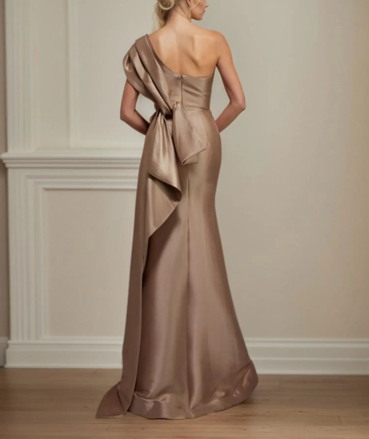Trumpet/Mermaid One Shoulder Sleeveless Satin Mother of the Bride Dress With Ruched