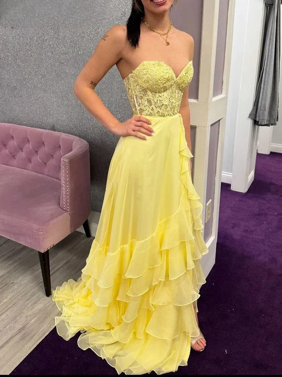 A-Line/Princess Sweetheart Tiered Floor-Length Prom Dresses with Lace Appliques