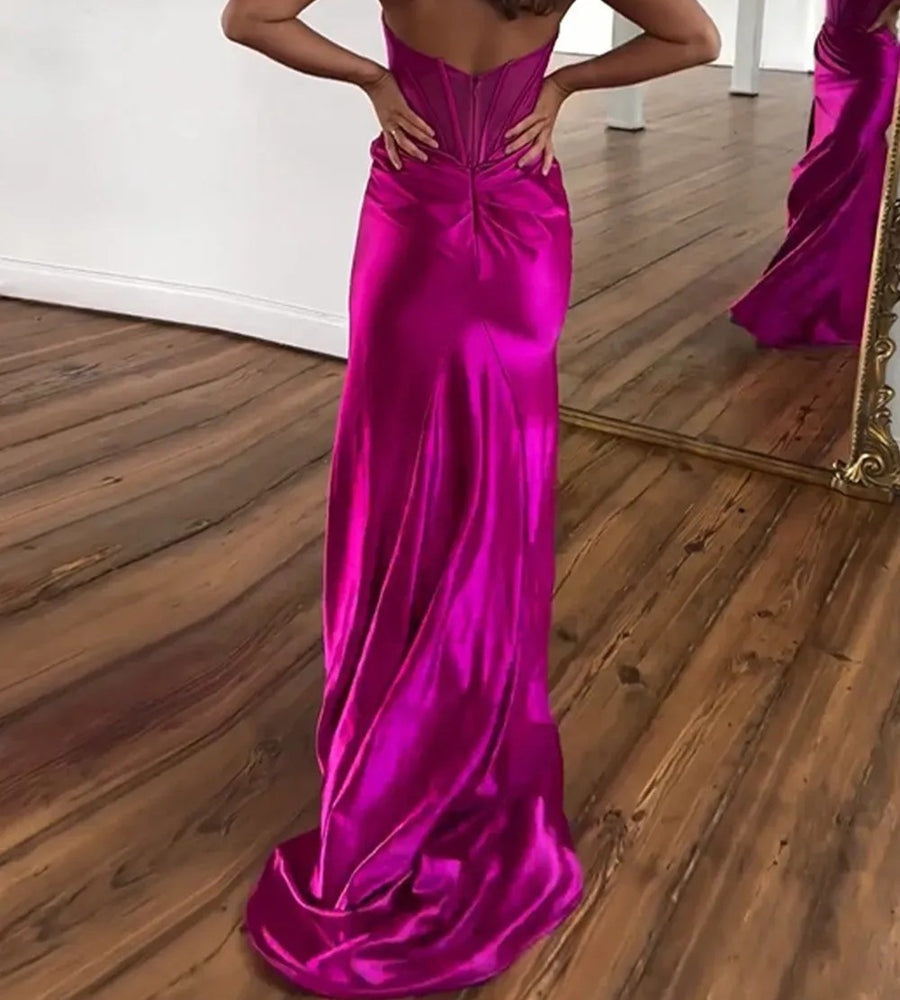Elegant Halter Satin V-Neck Long Prom Dresses with Train