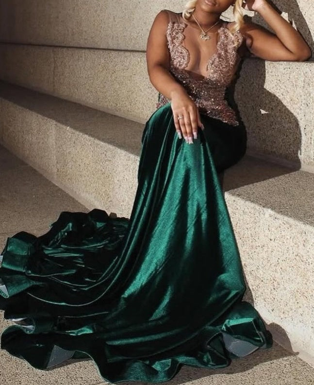 Dark Green Champange Beaded V-neck Sleeveless Long Prom Dresses