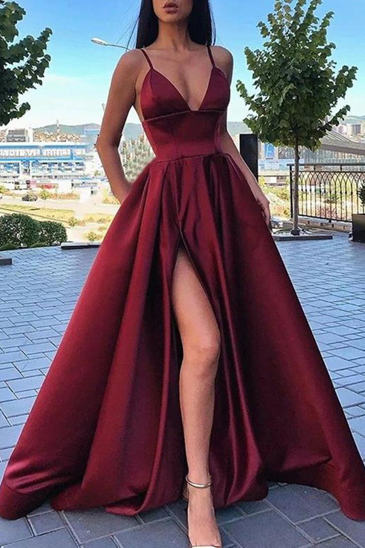 burgundy casual dress Vanessa Ruched Mini Medium | Women's Online Boutique | Boho Chic Style the Vanessa Burgundy Ruched Mini Dress is the perfect choice for fall weddings Lulu's Darlene Burgundy Surplice Skater