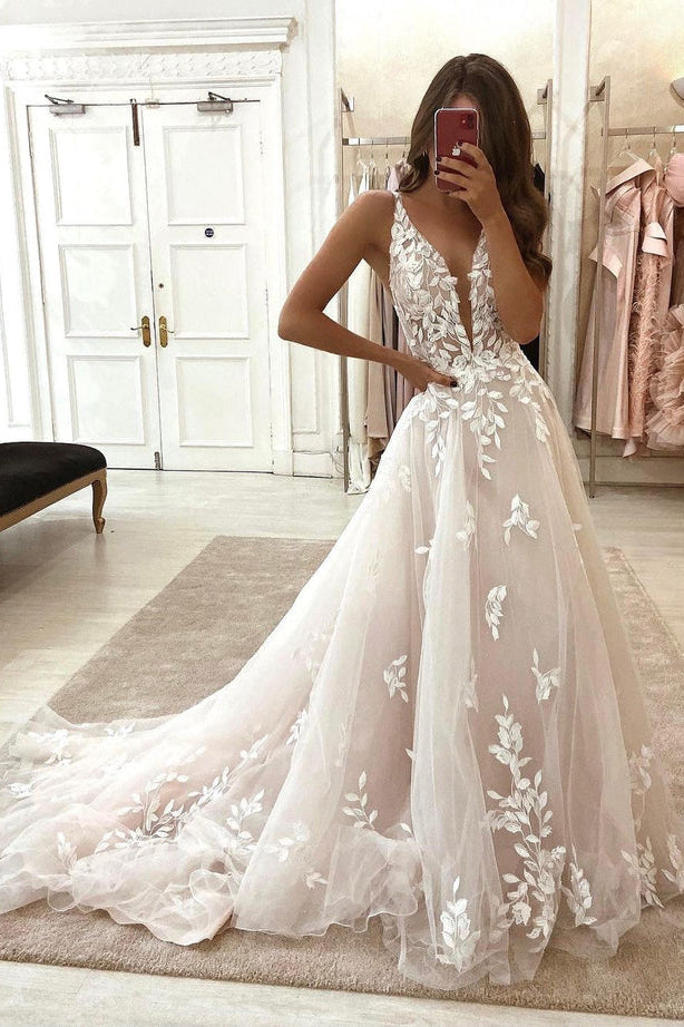 fairy wedding dress uk Ethereal Elegance: The New Era of Fairytale Wedding Gowns Fairy Tong