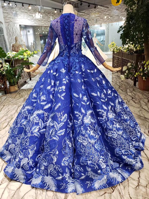 Elegant Round Neck Ball Gown with Beading Blue Prom Dresses