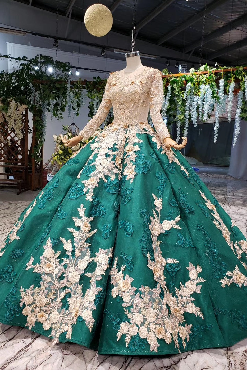 Gorgeous Modest Ball Gown Green Prom Dresses With Sleeves Sparkly Wedd Gorgeous Modest Ball Gown Green Prom Dresses With Sleeves Sparkly Wedd
