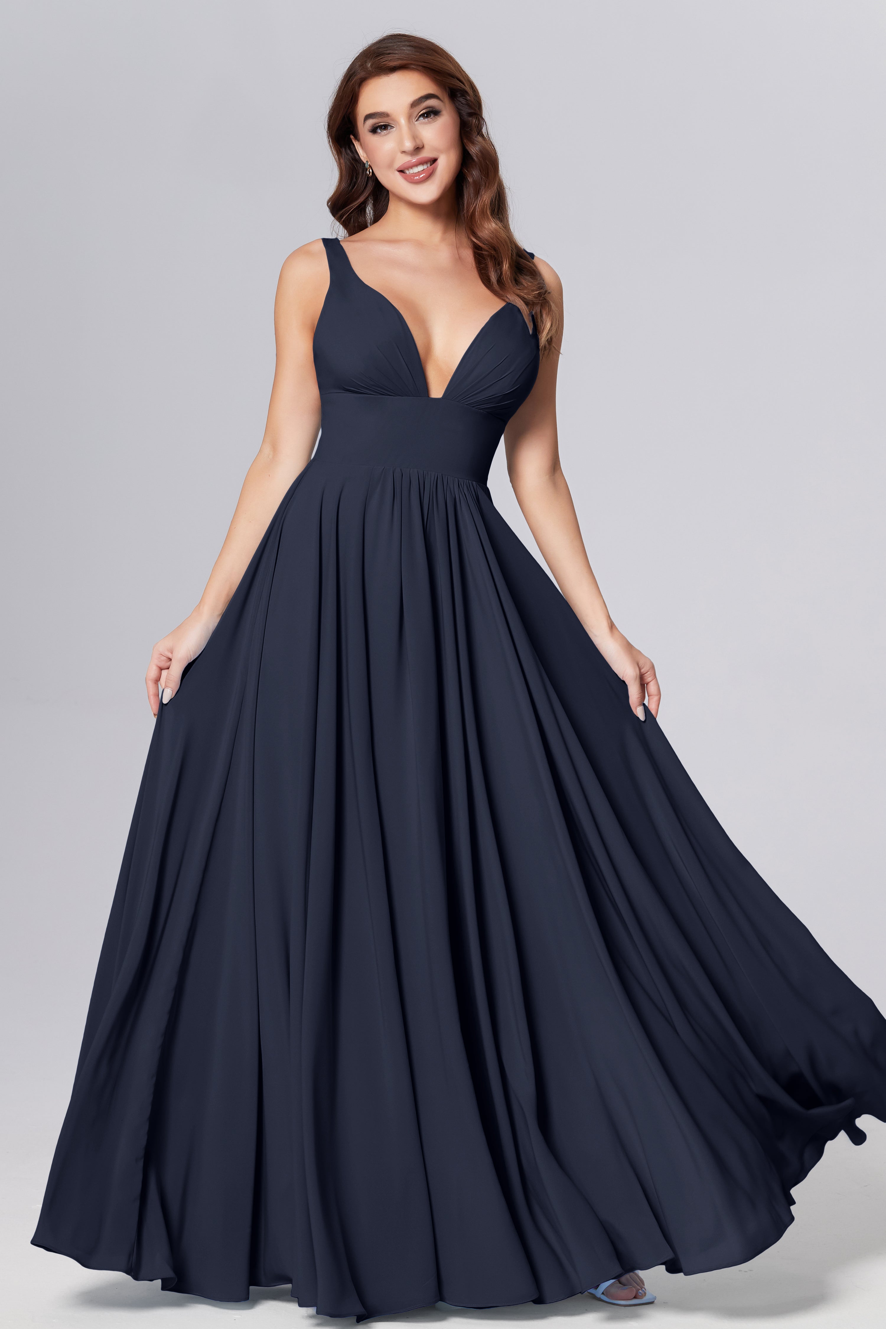 Pleating V-neck Chiffon Prom Dresses