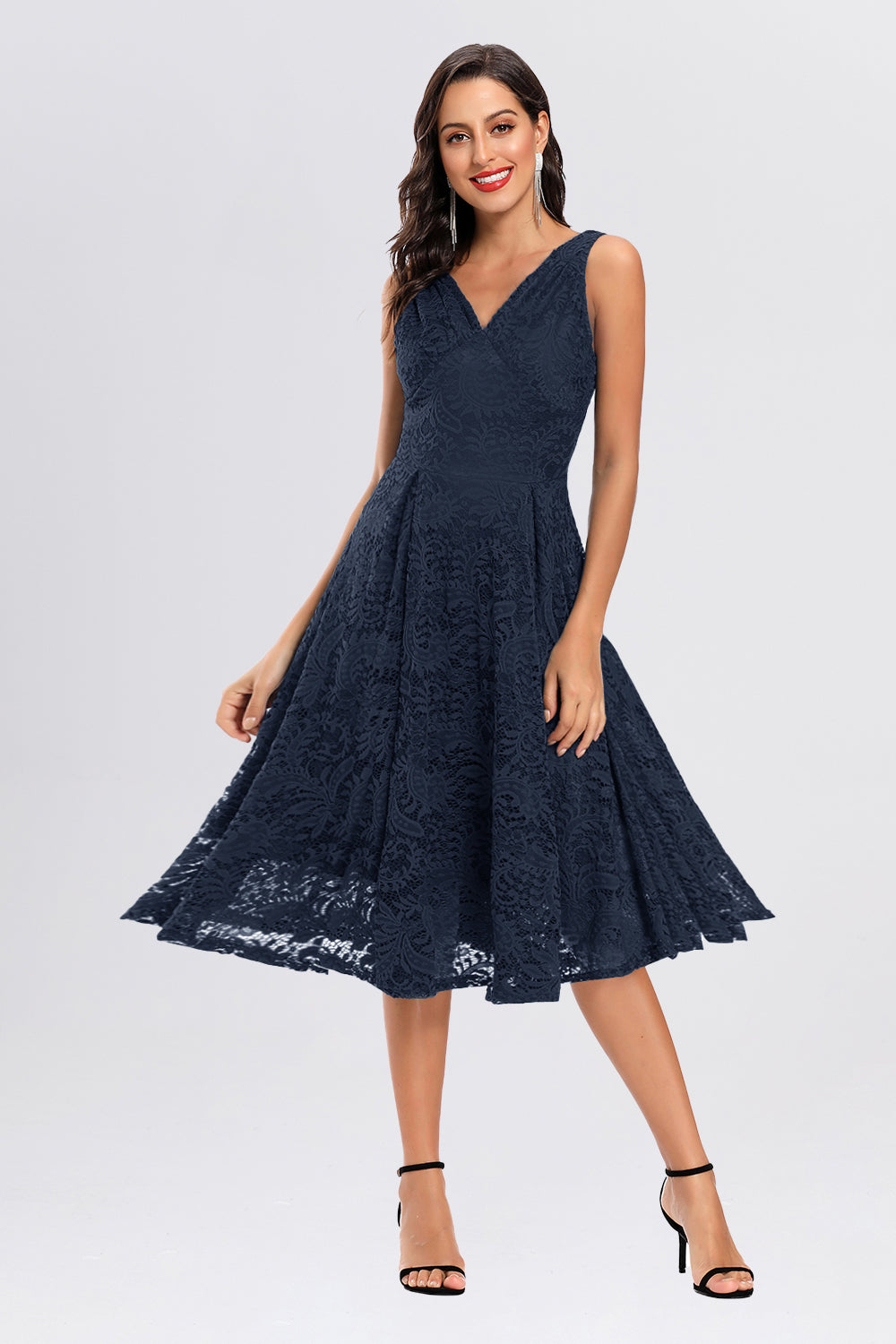 V-neck Lace Pleating Vintage Dresses
