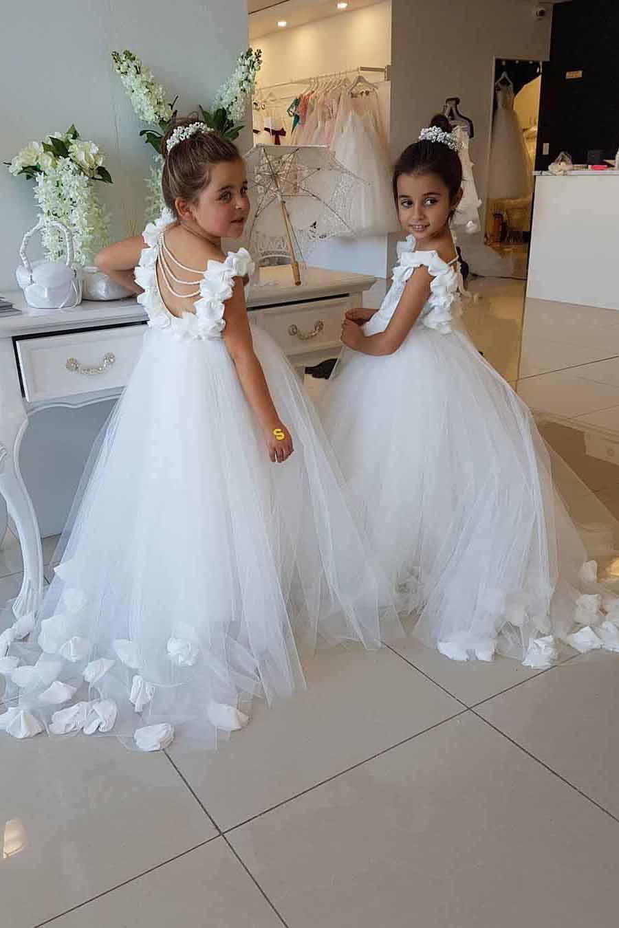 Ruffles Straps Ball Gown Tulle Flower Girl Dresses With Pearl Back