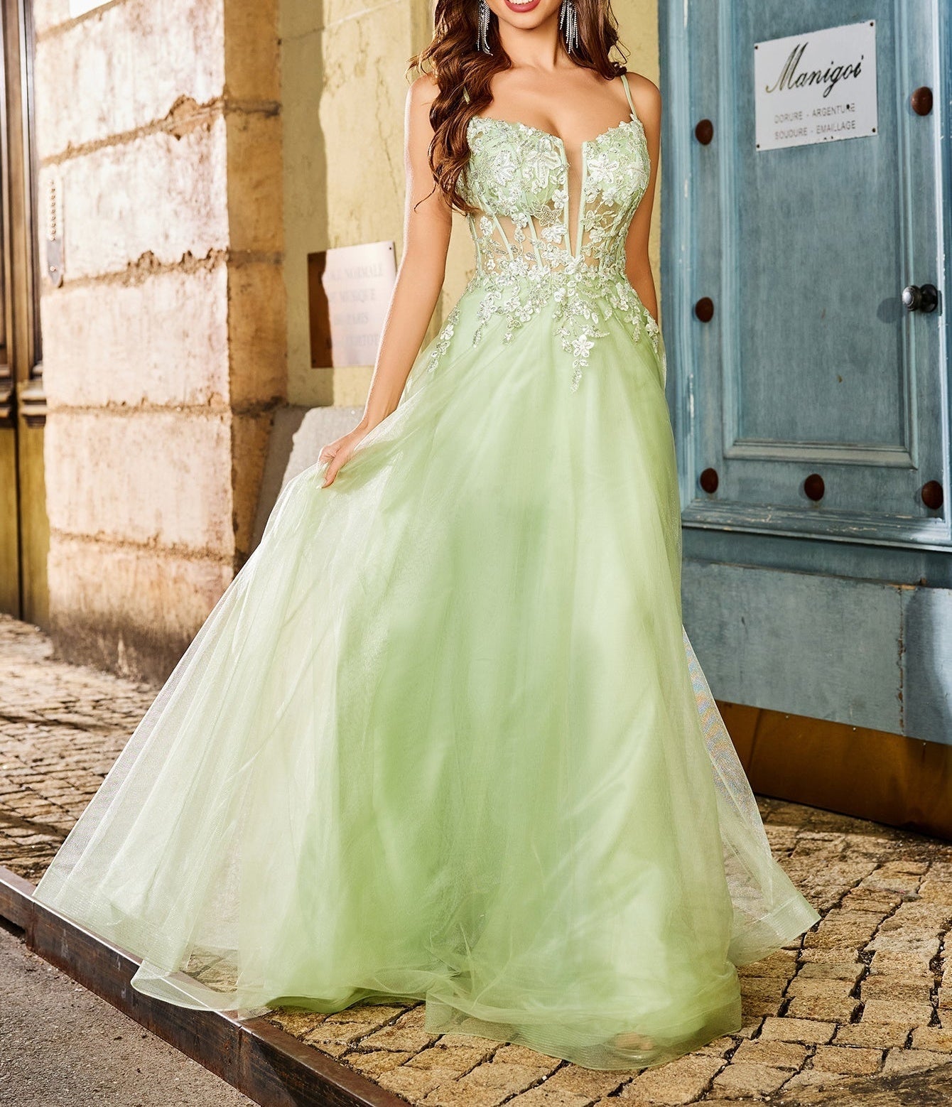 Sheer Bodice Lace Embroidery Prom Dress Long - Mint Green