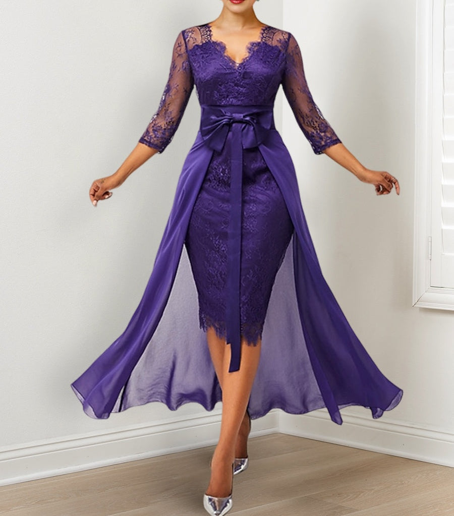 Sheath/Column Lace V-Neck Mother of the Bride Dresses with Watteau Train
