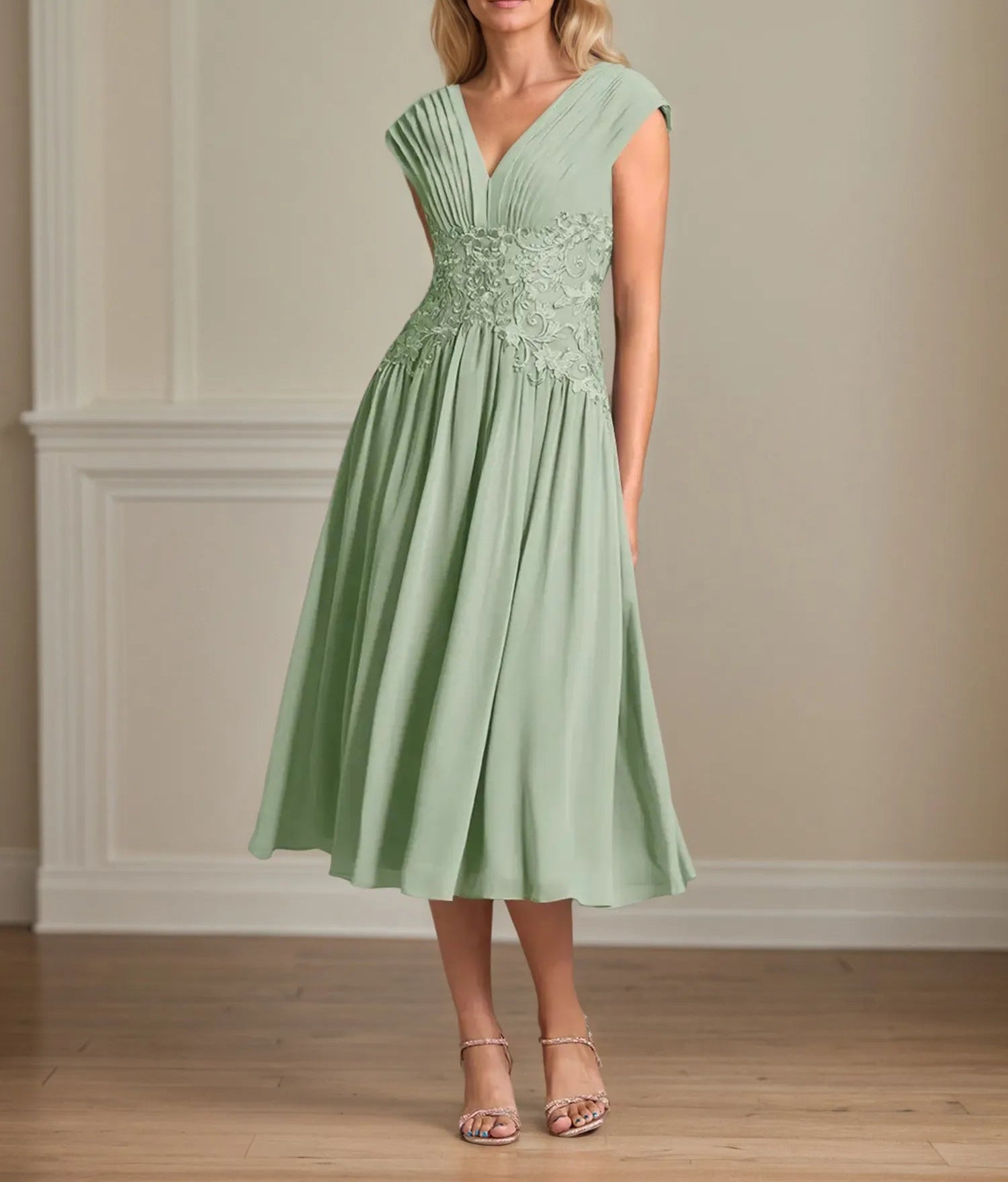 A Line V Neck Sleeveless Chiffon Mother of the Bride Dress With Appliques
