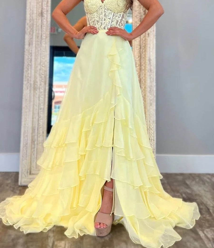 A-Line/Princess Sweetheart Tiered Floor-Length Prom Dresses with Lace Appliques