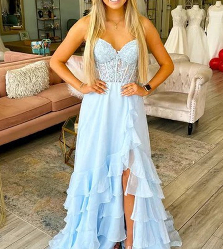 A-Line/Princess Sweetheart Tiered Floor-Length Prom Dresses with Lace Appliques