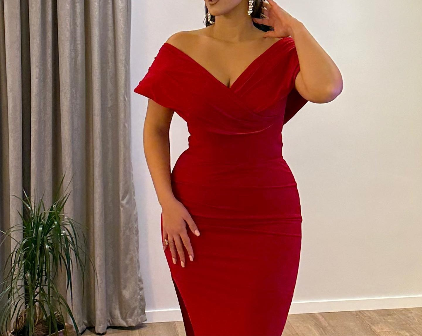Elegant V-Neck Off-the-Shoulder Mermaid Ruby Prom Dresses Long Slit Online