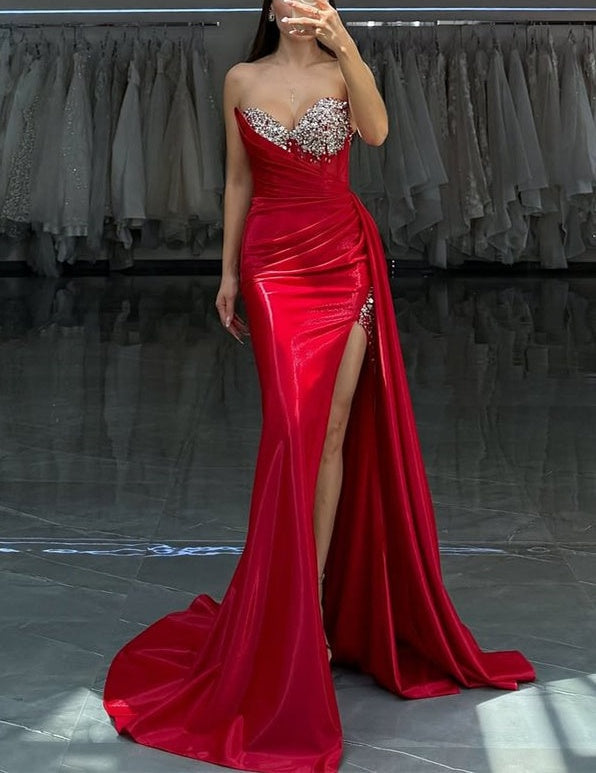 Stunning Red Sweetheart Mermaid Beadings Sheath Prom Dresses With High Slit Ruffle