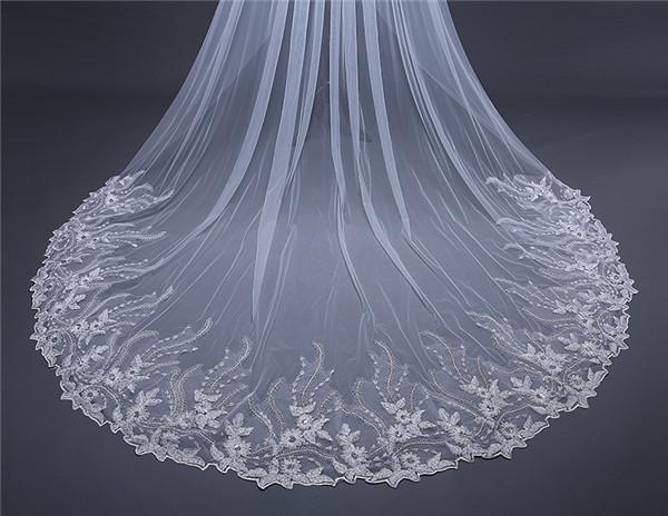 Chic Appliques Veil Long Tulle With Sequined Wedding Veil