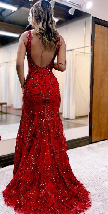 Charming Straps V neck Red Bodice Prom Dress Evening Gown with Slit