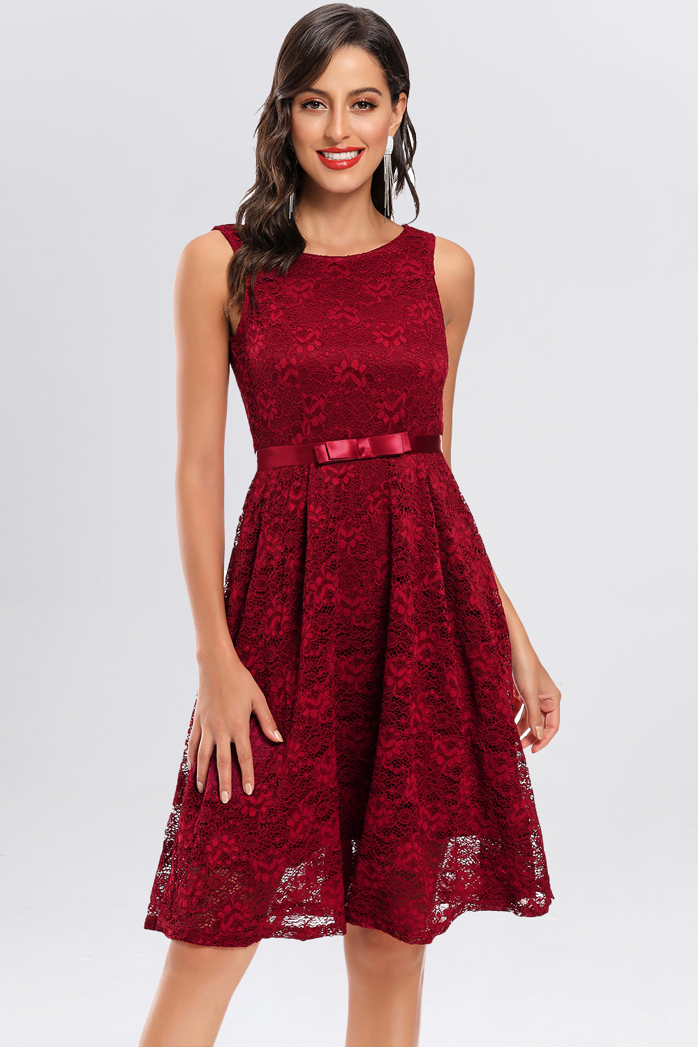 Sleeveless Bateau Lace Vintage Dresses