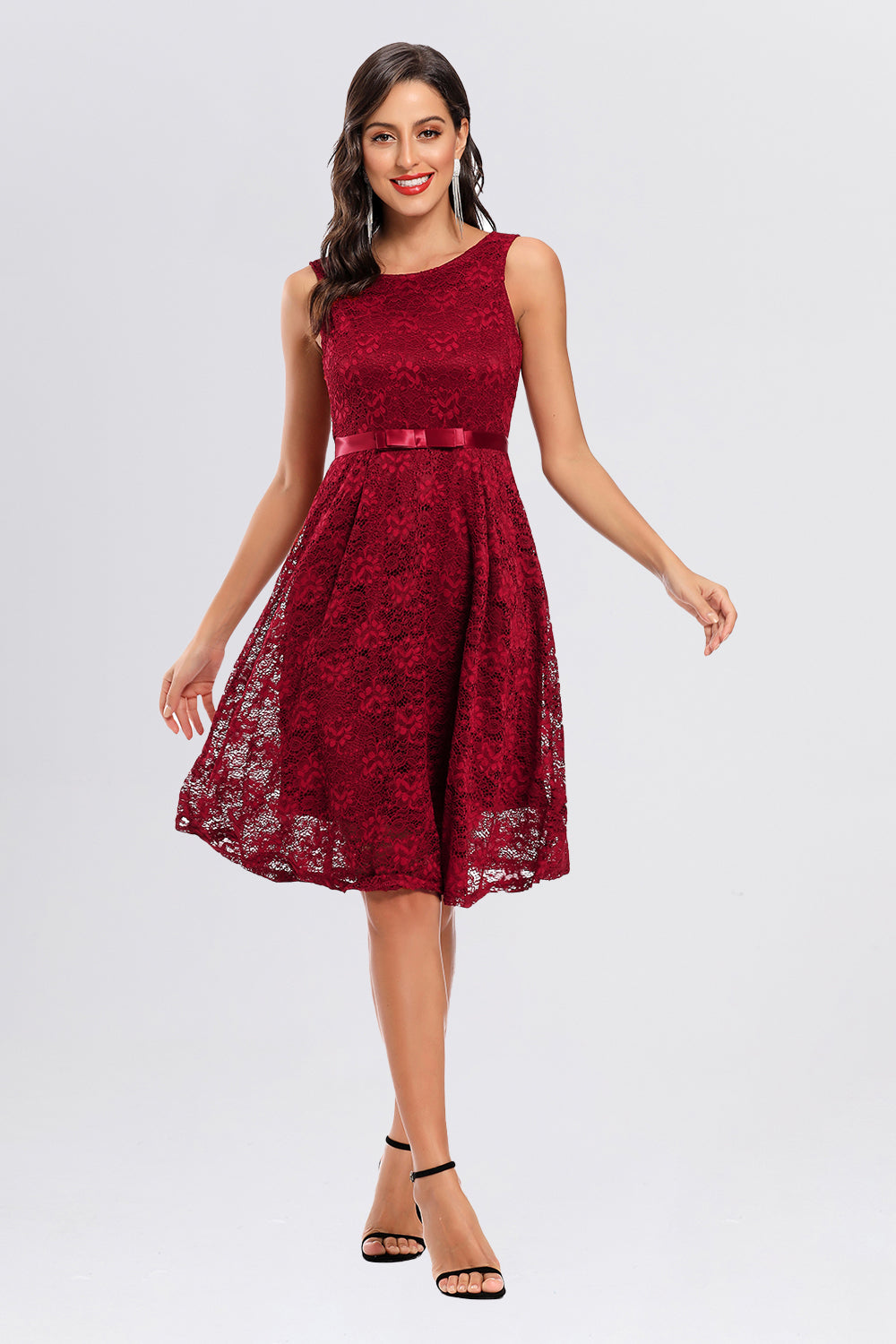 Sleeveless Bateau Lace Vintage Dresses