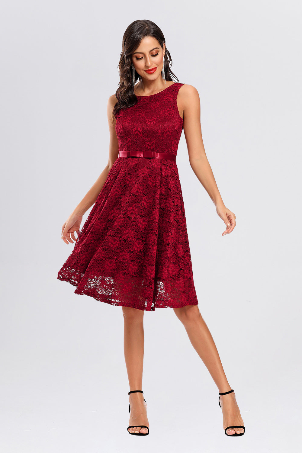 Sleeveless Bateau Lace Vintage Dresses