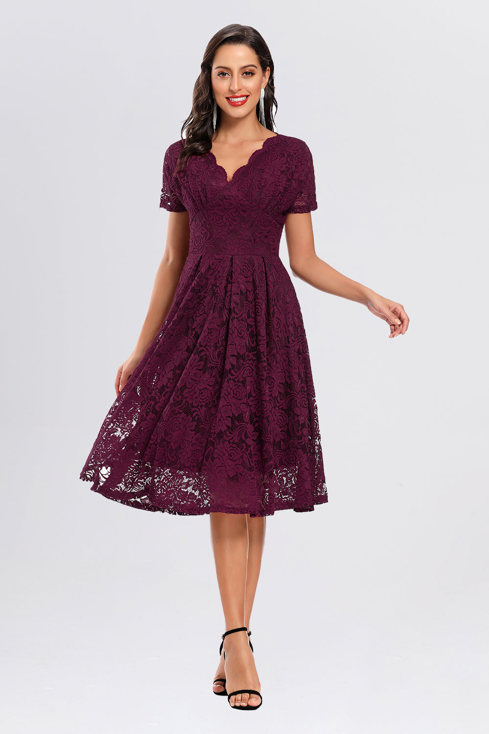 Knee-Length V-neck Lace Vintage Dresses