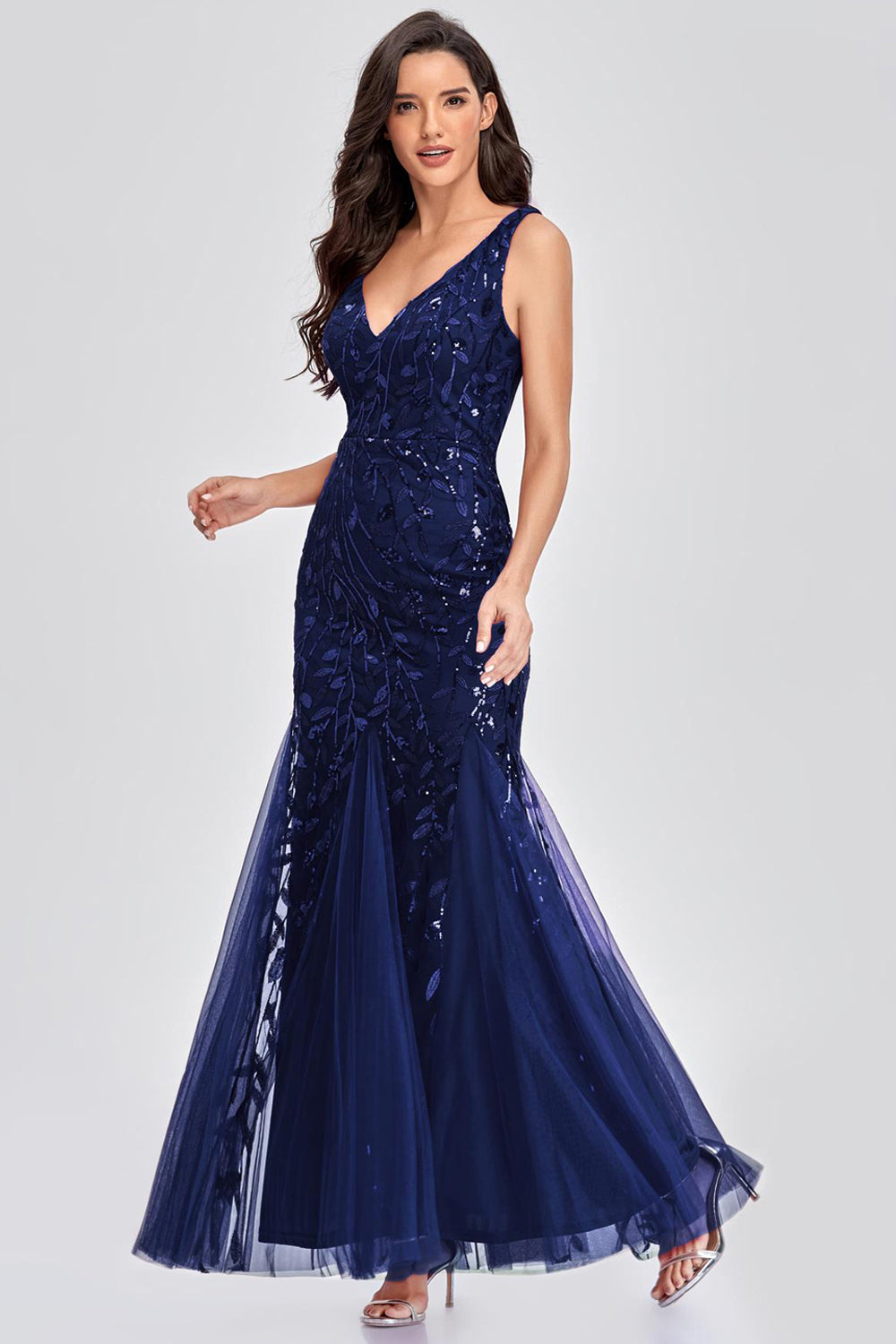 Sexy V-neck Appliques Prom Dresses with Beading