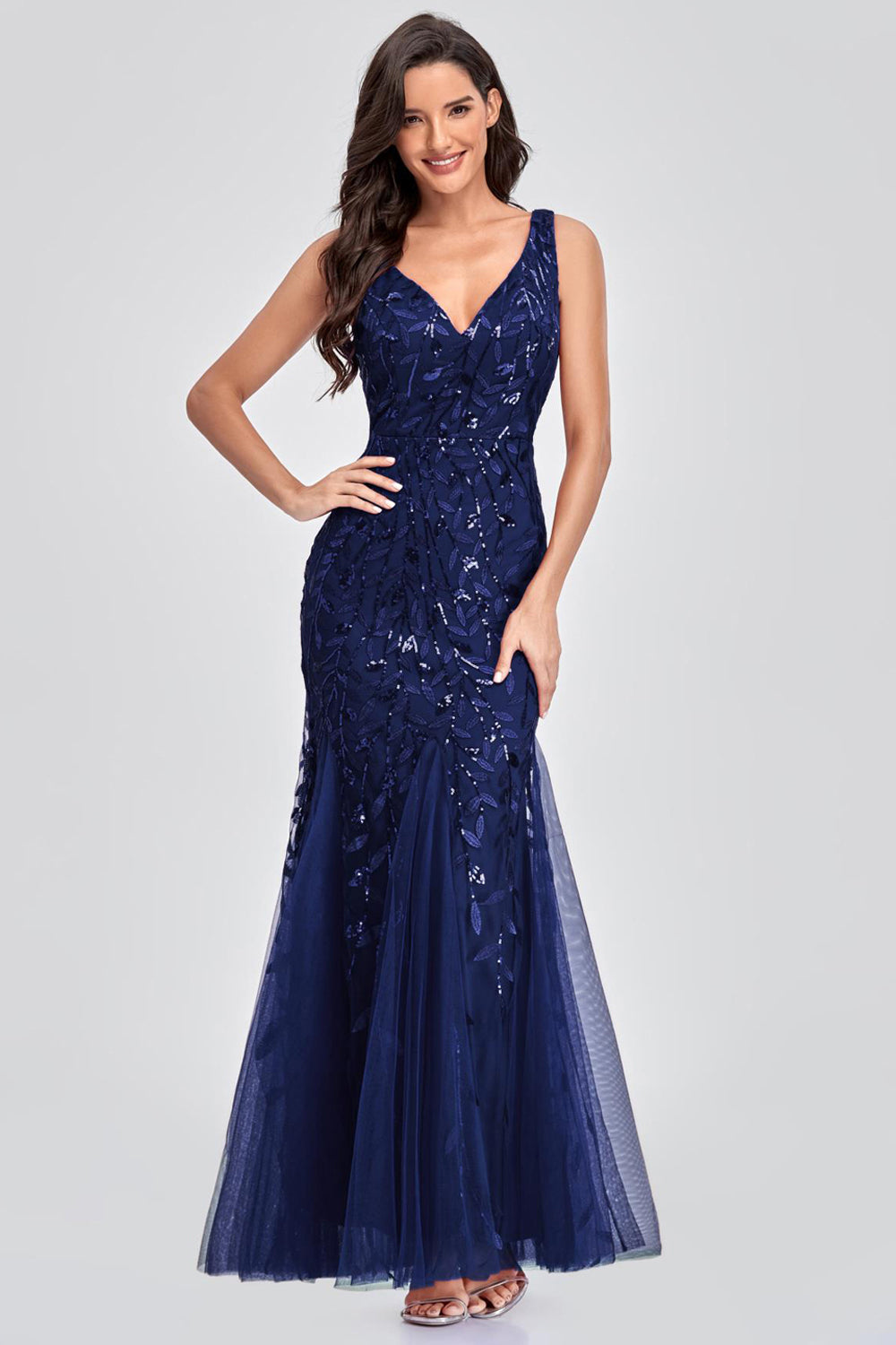 Sexy V-neck Appliques Prom Dresses with Beading