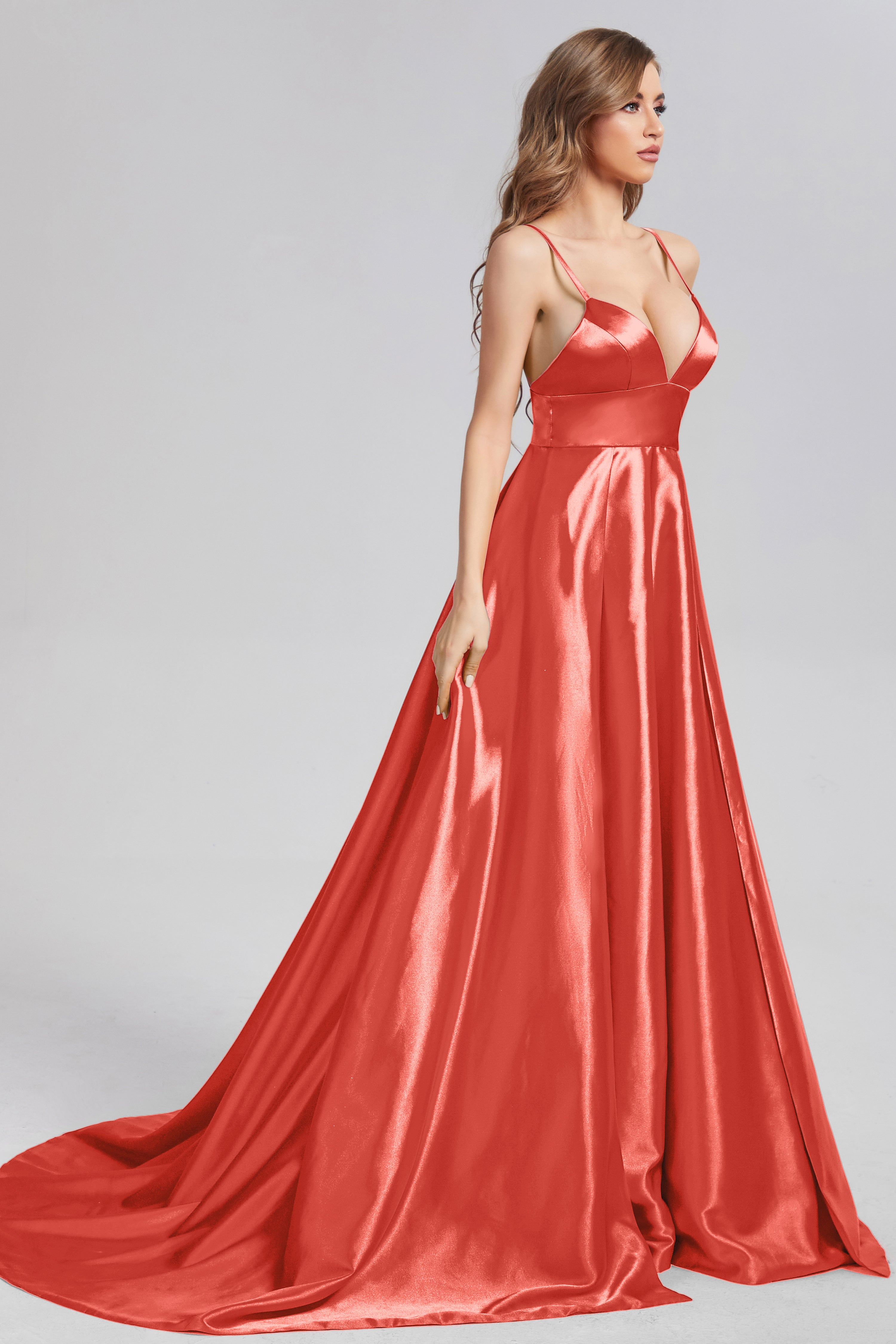 Spaghetti Straps Prom Dresses with Trailing