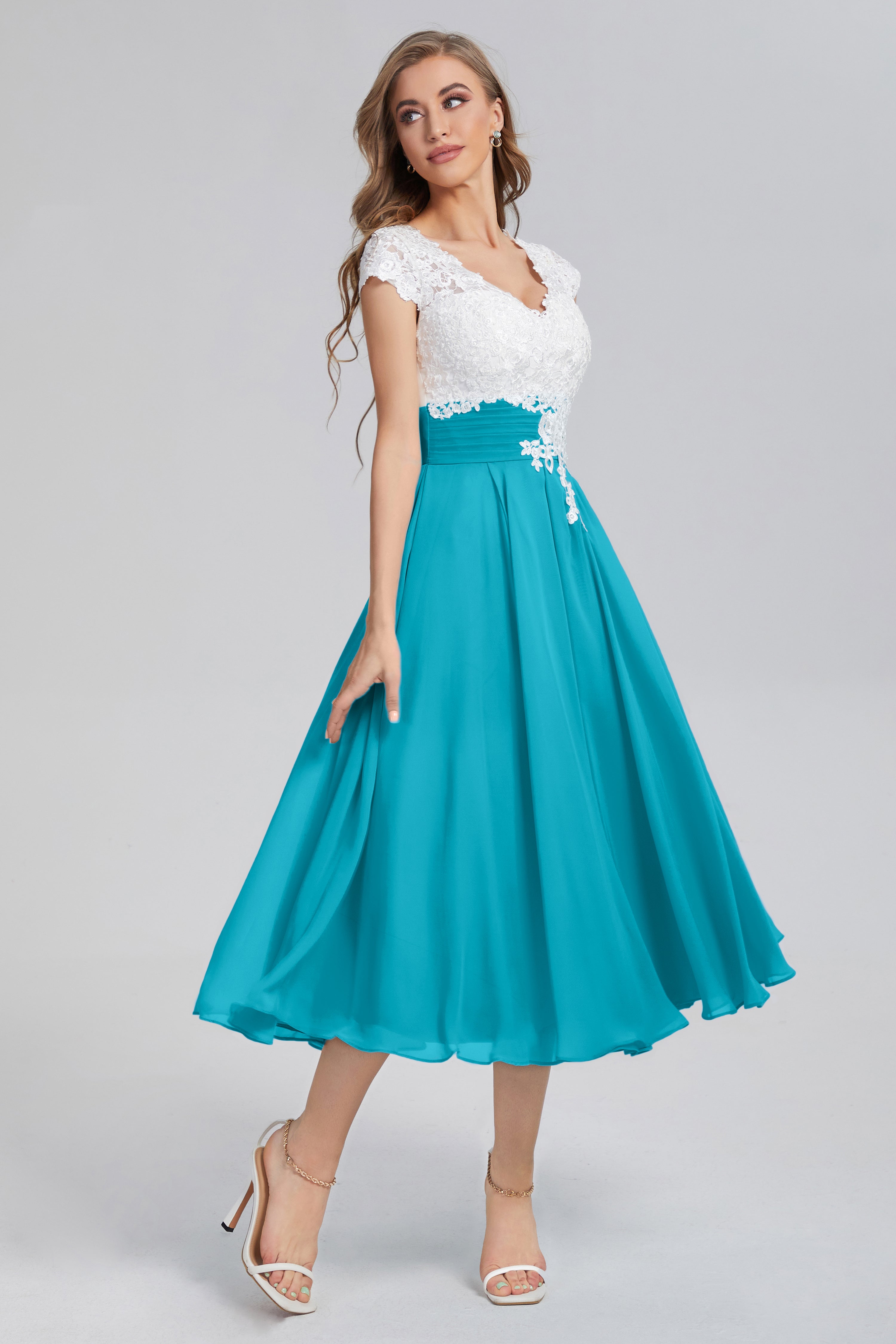 Tea Length V-neck Appliques Prom Dresses