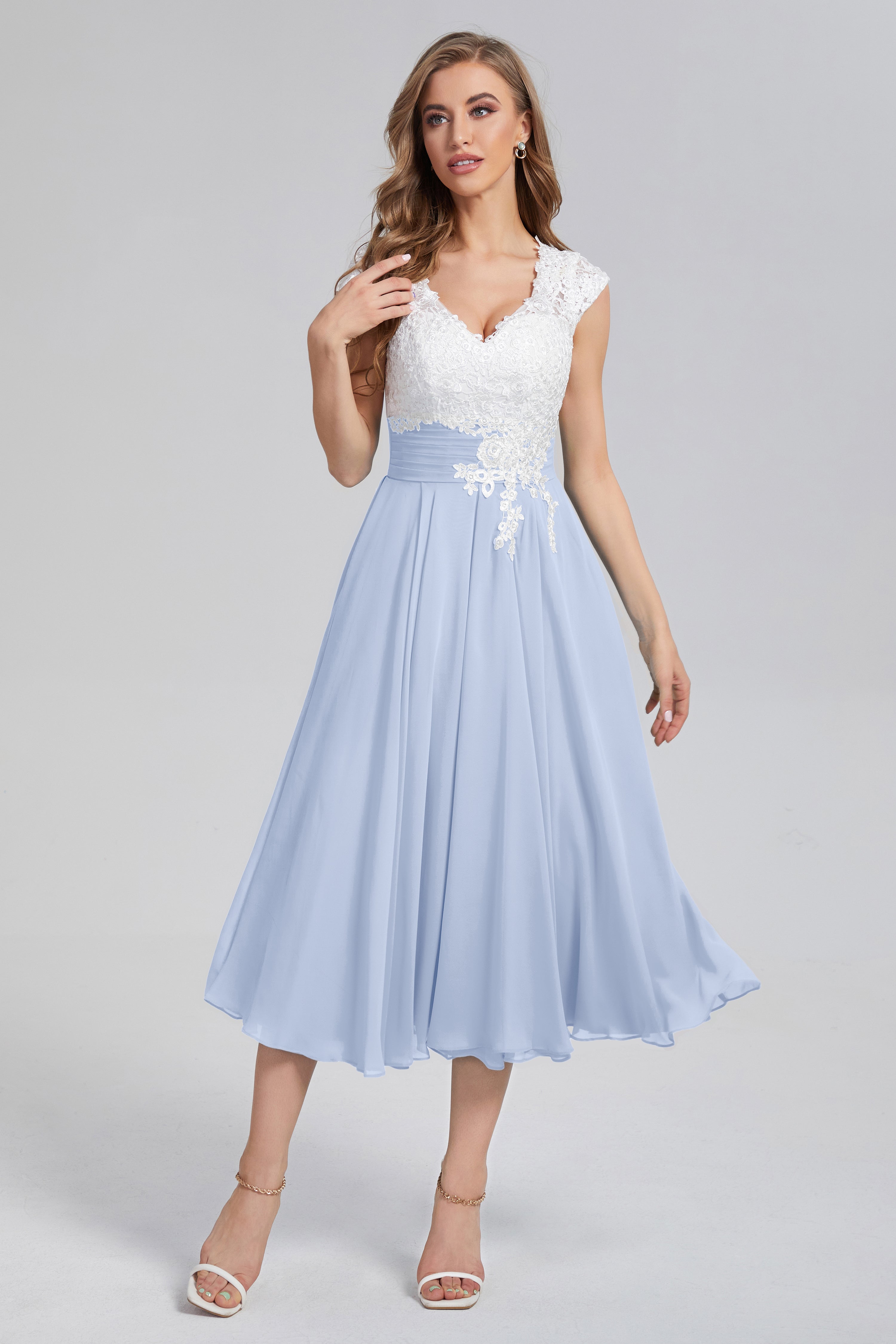 Tea Length V-neck Appliques Prom Dresses