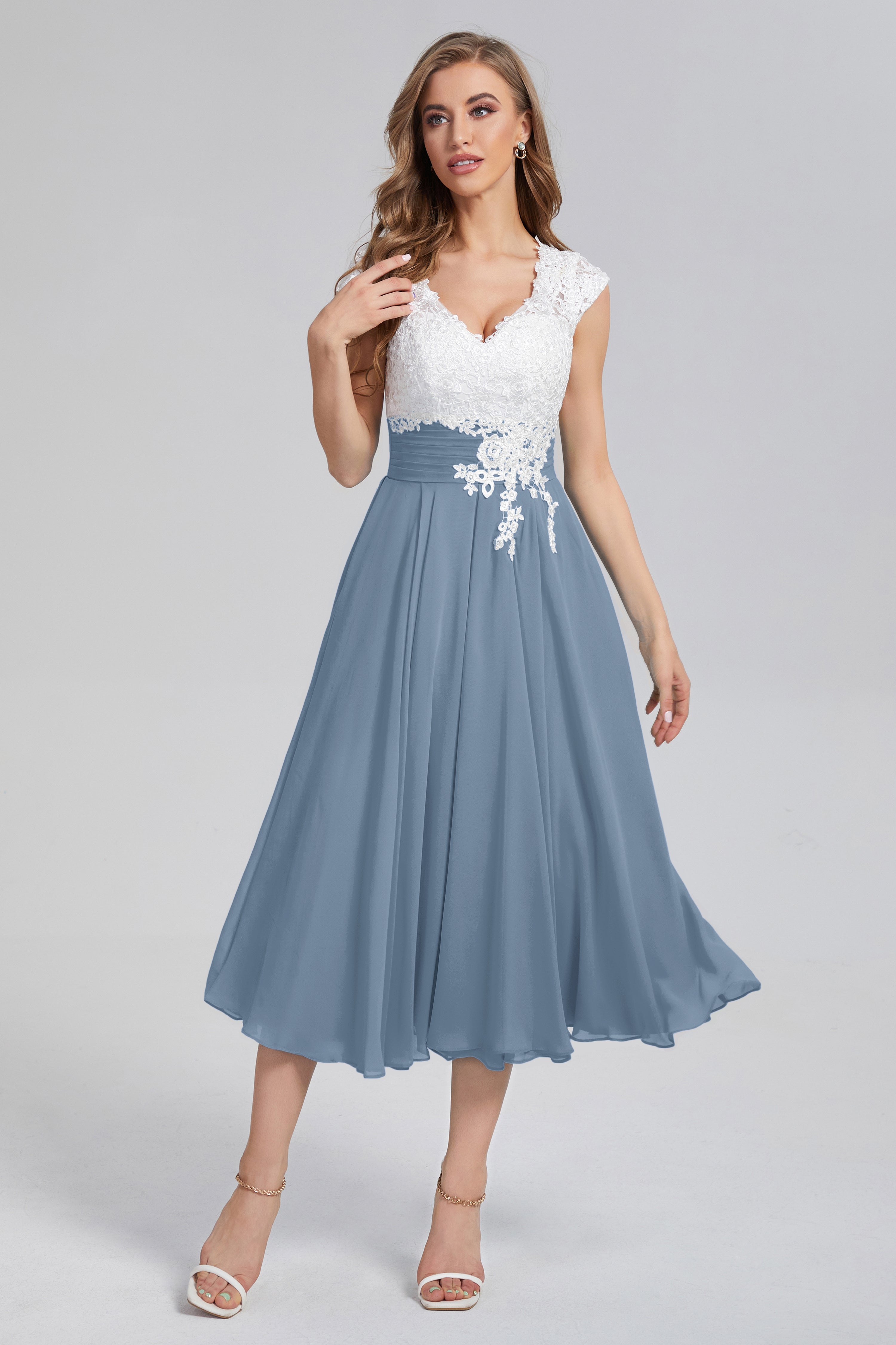 Tea Length V-neck Appliques Prom Dresses